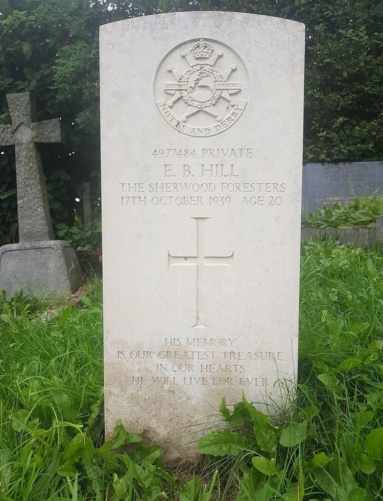Commonwealth War Grave White Knowle Methodist Chapelyard
