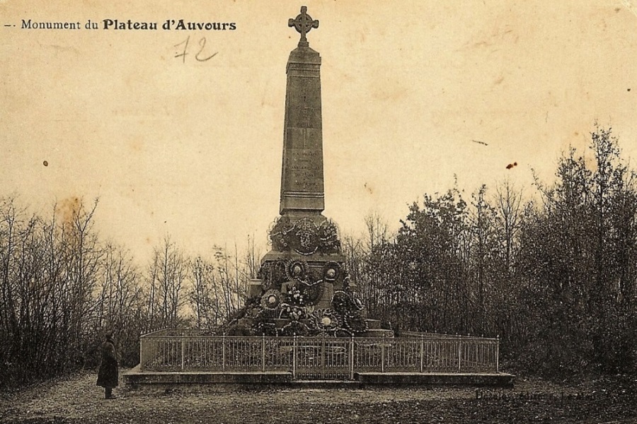 Memorial 2me Arme de la Loire