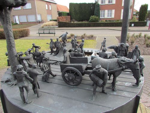 Sculpture Polenplein Ruiselede #2