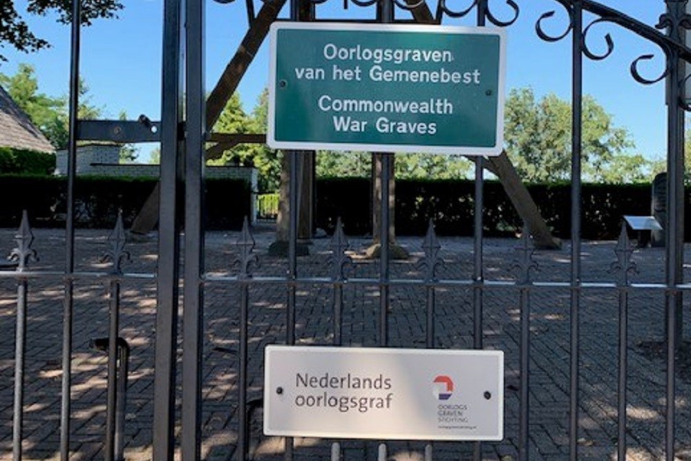 Dutch War Grave Protestant Churchyard Drachtstercompagnie