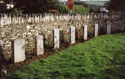 Commonwealth War Graves St. Canise Churchyard Faughanvale