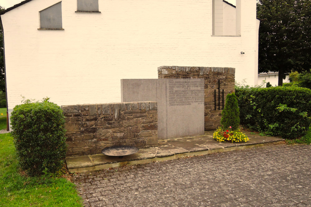 War Memorial Scheuren #3