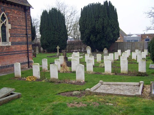 Commonwealth War Graves St. Stephen Churchyard
