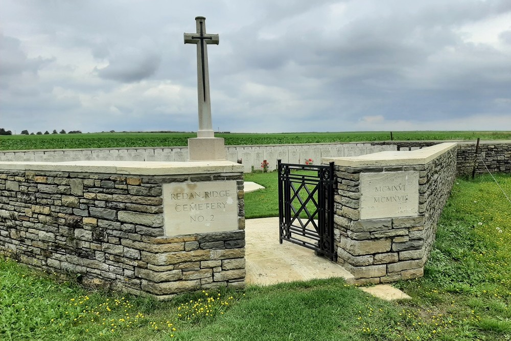 Commonwealth War Cemetery Redan Ridge No.2