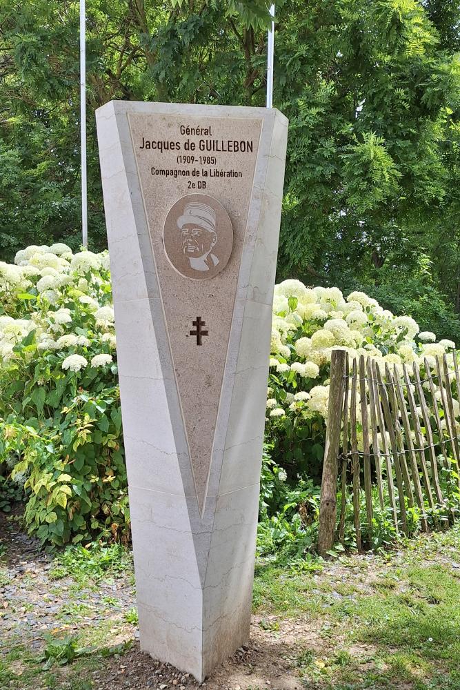 Monument Generaal Jacques de Guillebon #2