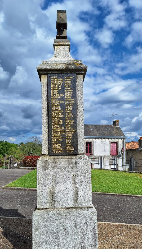 War Memorial Azay-sur-Thouet #5