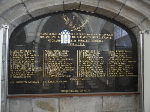 Memorial Former Students Notre-Dame du Kreisker