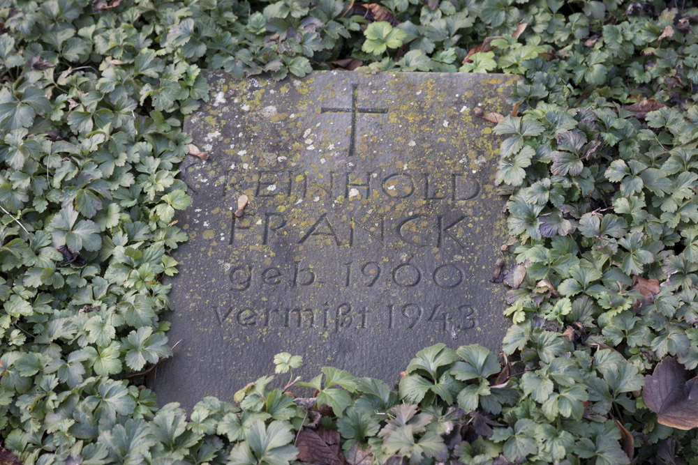 Memorial Stone Reinhold Franck Cemetery Keeken