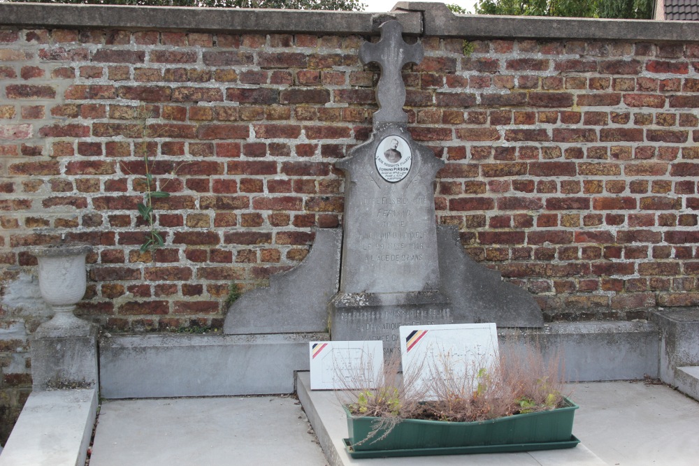 Belgian War Grave Celles