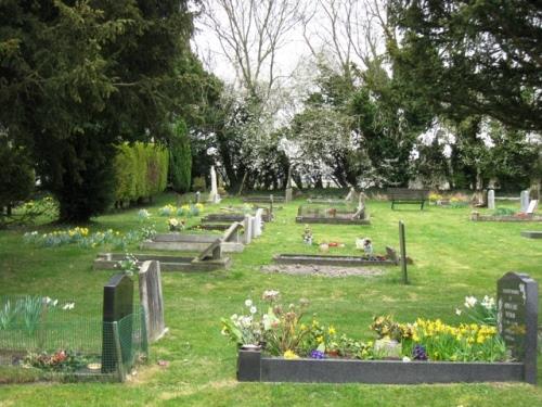 Commonwealth War Graves Wilstone Cemetery