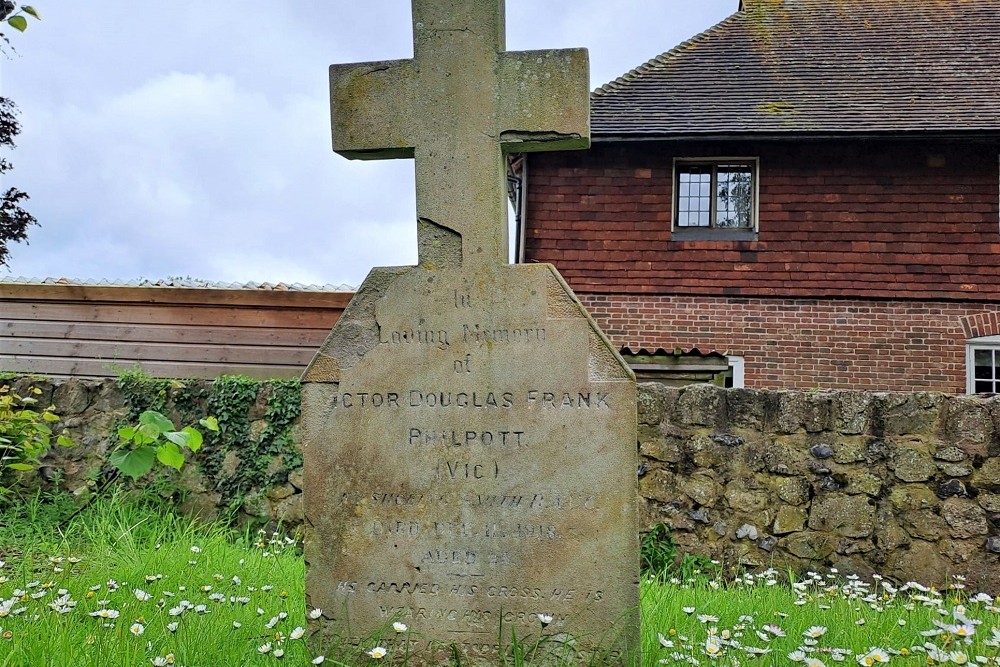 Commonwealth War Graves All Saints Churchyard #2