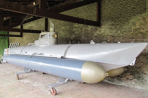 Biber mini submarine - Vlissingen - TracesOfWar.com