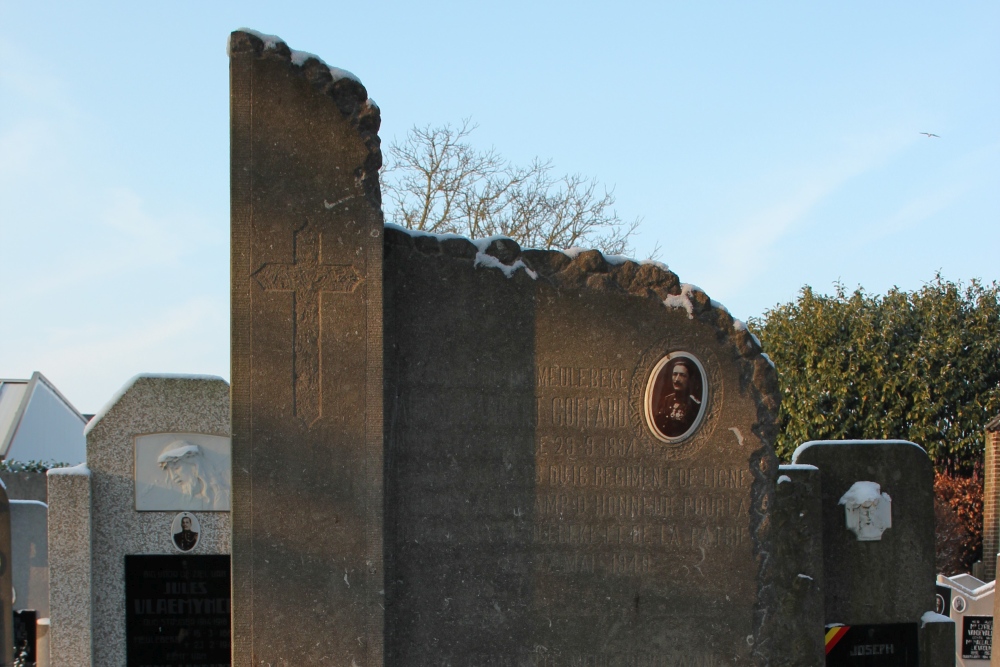 Gedenksteen Commandant Goffard en het 16de Linieregiment