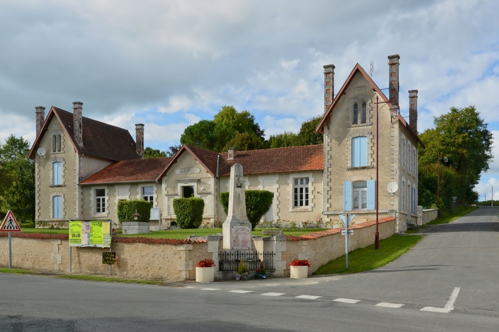 War Memorial Bouteilles-Saint-Sbastien