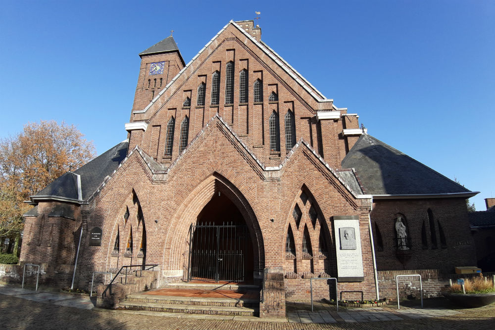 Memorial Chaplain Verhaegen #2