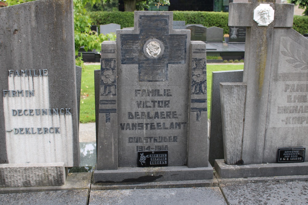 Belgian Graves Veterans Lichtervelde