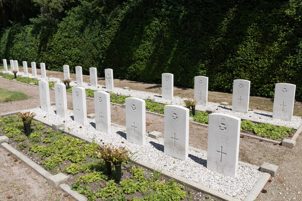 Oorlogsgraven van het Gemenebest Oude Algemene Begraafplaats Wierden