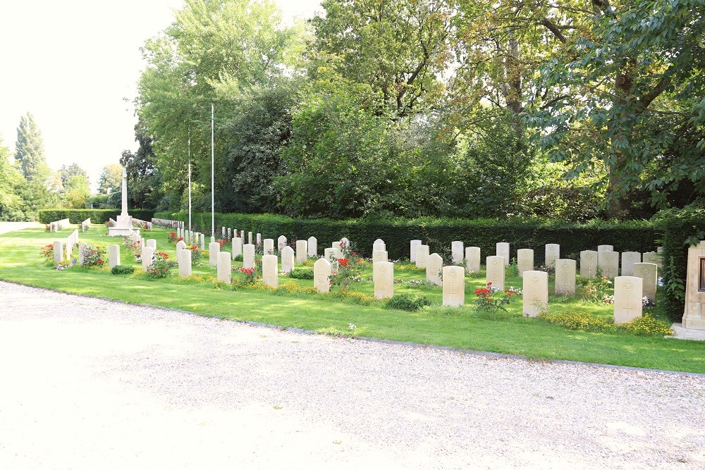 Polish War Graves New Eastern Cemetery Amsterdam
