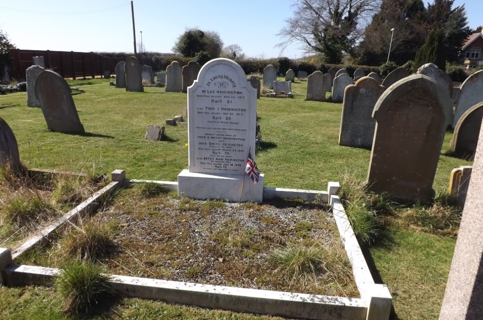 Commonwealth War Grave Over Baptist Cemetery