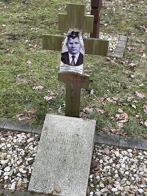 Poolse en Russische Oorlogsgraven Maria Veen #3