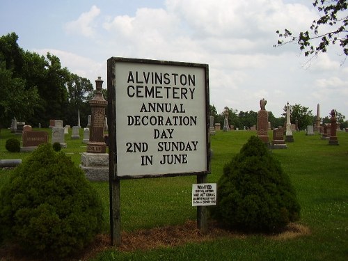 Oorlogsgraven van het Gemenebest Alvinston Public Cemetery