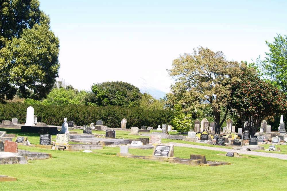 Commonwealth War Graves Waitara Cemetery