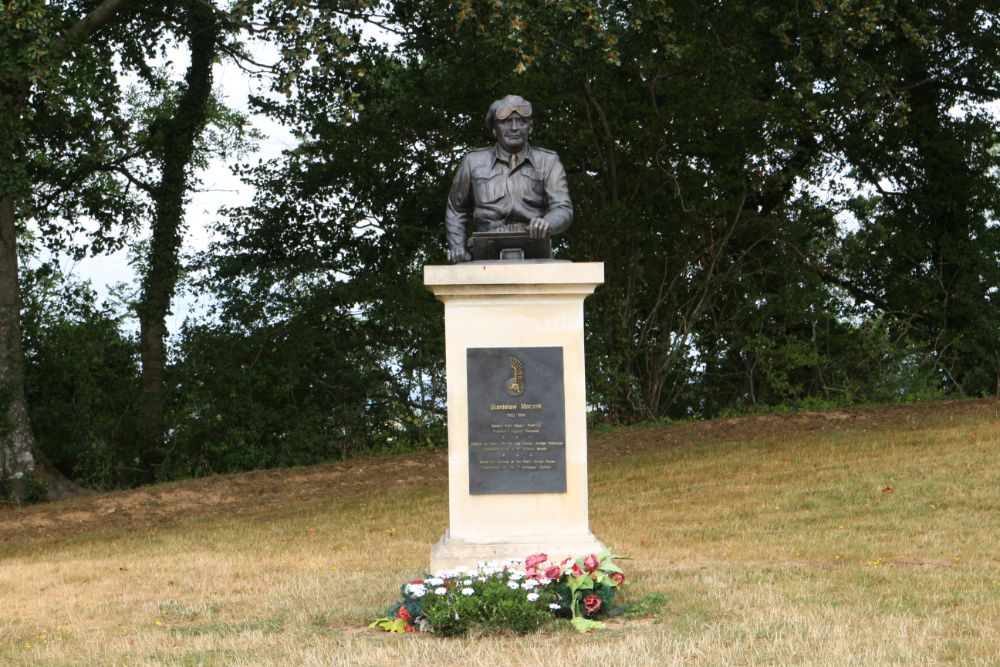 Buste van Generaal Stanisław Maczek
