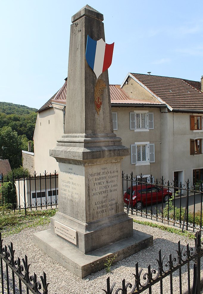 War Memorial Mesnay
