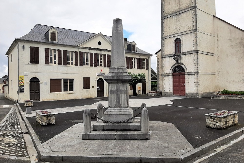 War Memorial Arros-de-Nay