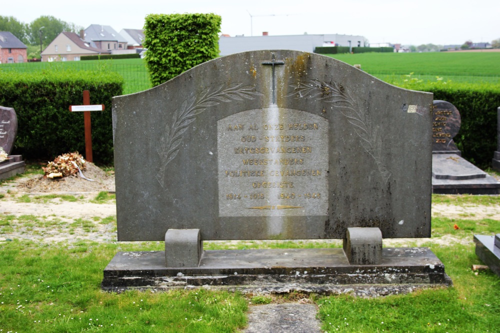 Oorlogsmonument Begraafplaats Sint-Lievens-Esse