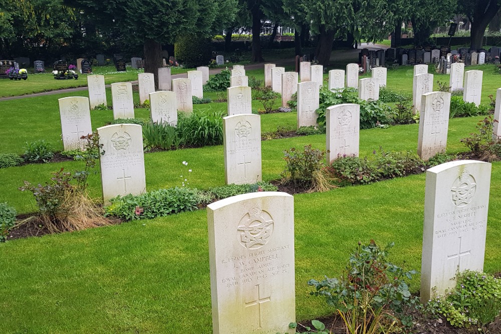 Commonwealth War Graves Ripon Cemetery #4