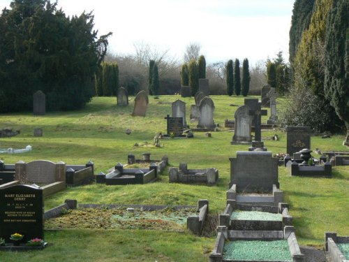 Commonwealth War Grave Woodborough Cemetery