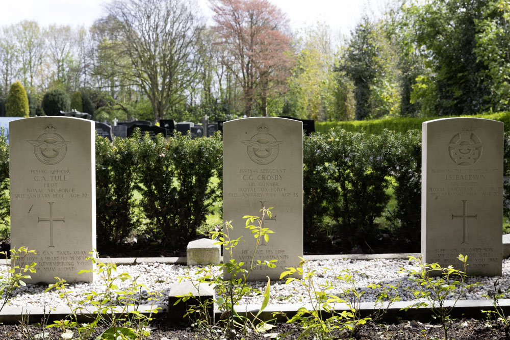 Oorlogsgraven van het Gemenebest Rooms Katholieke Begraafplaats Bakhuizen #5