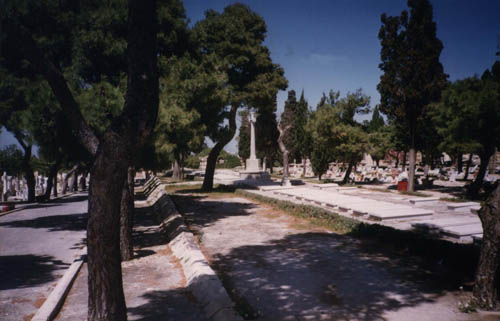 Commonwealth War Graves Addolorata