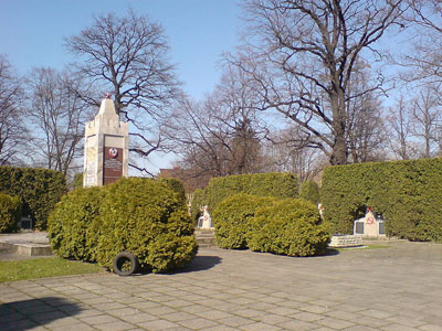 Sovjet Oorlogsbegraafplaats Racibrz