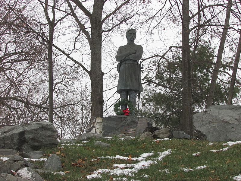 Statue of Joshua Lawrence Chamberlain