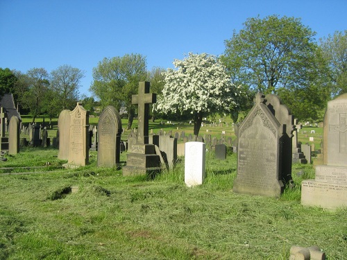 Commonwealth War Graves Tonge Cemetery