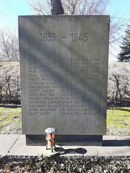 Oorlogsmonument Bronsfeld #3