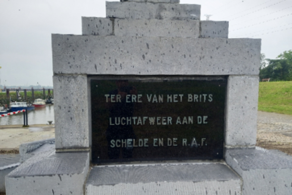 Britisch War Monument Doel #4