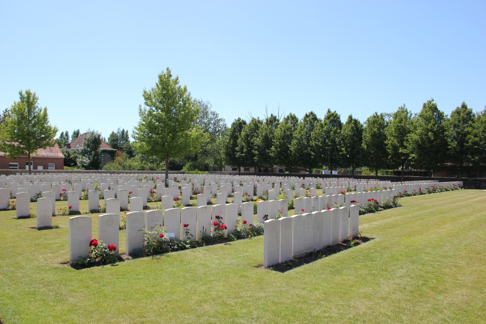 Commonwealth War Cemetery Menin Road South #2