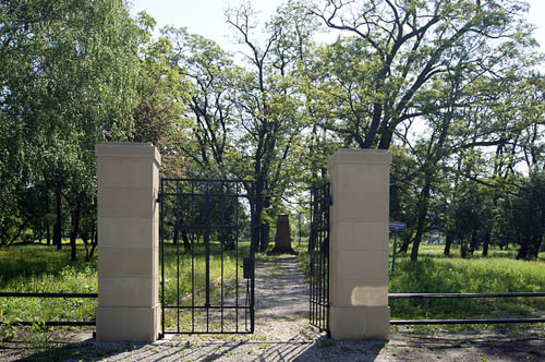 War Cemetery No.202