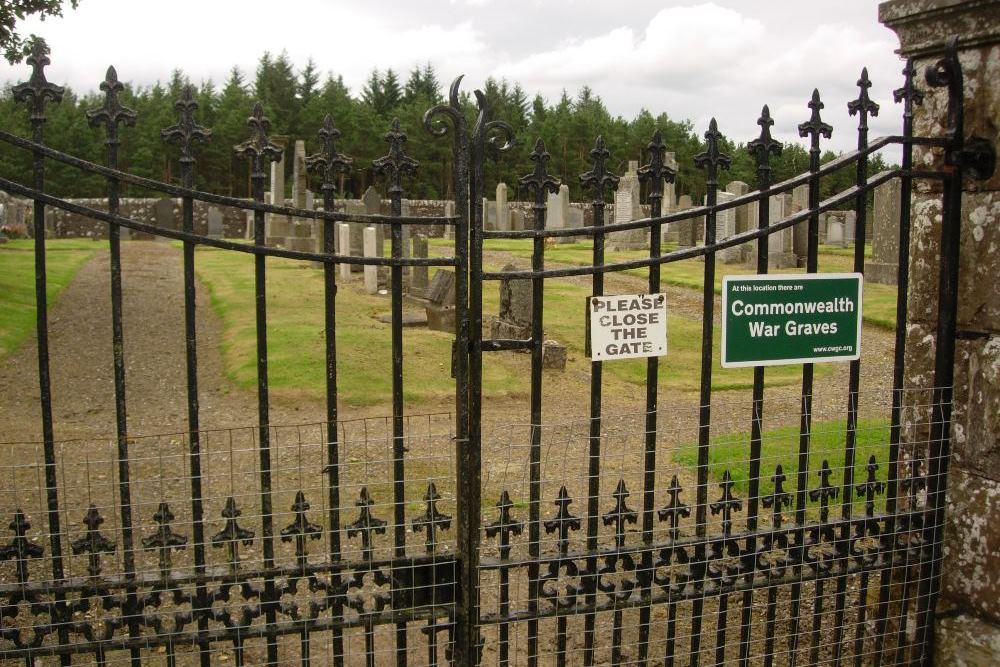 Commonwealth War Graves Blackford Cemetery