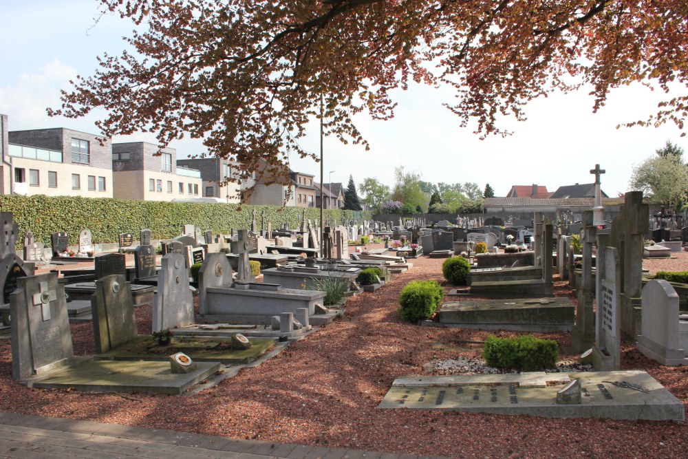 Belgische Graven Oudstrijders Lanklaar Oude Begraafplaats