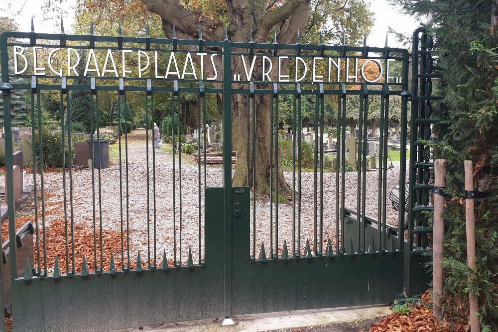 Nederlandse Oorlogsgraven Begraafplaats Vredenhof Amsterdam