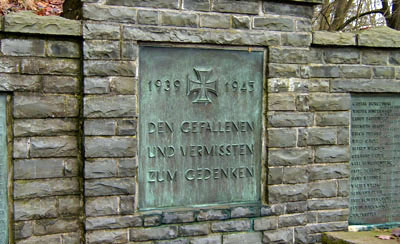 Oorlogsmonument Ldenscheid #2