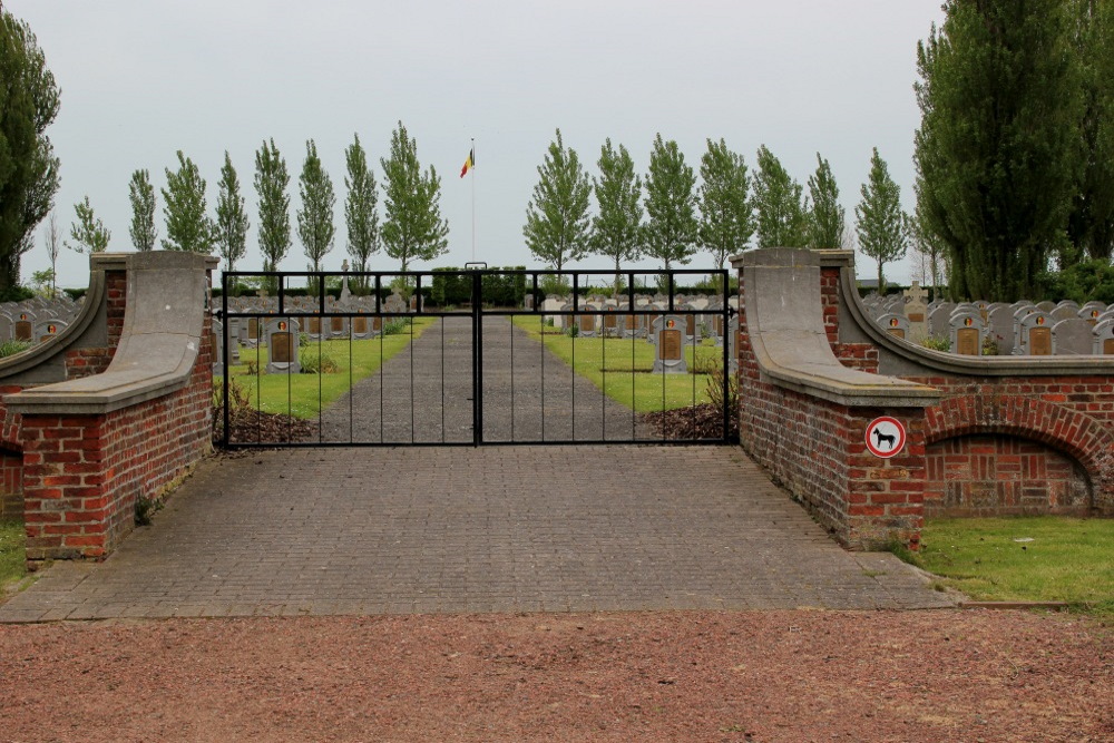 Belgische Oorlogsbegraafplaats Steenkerke