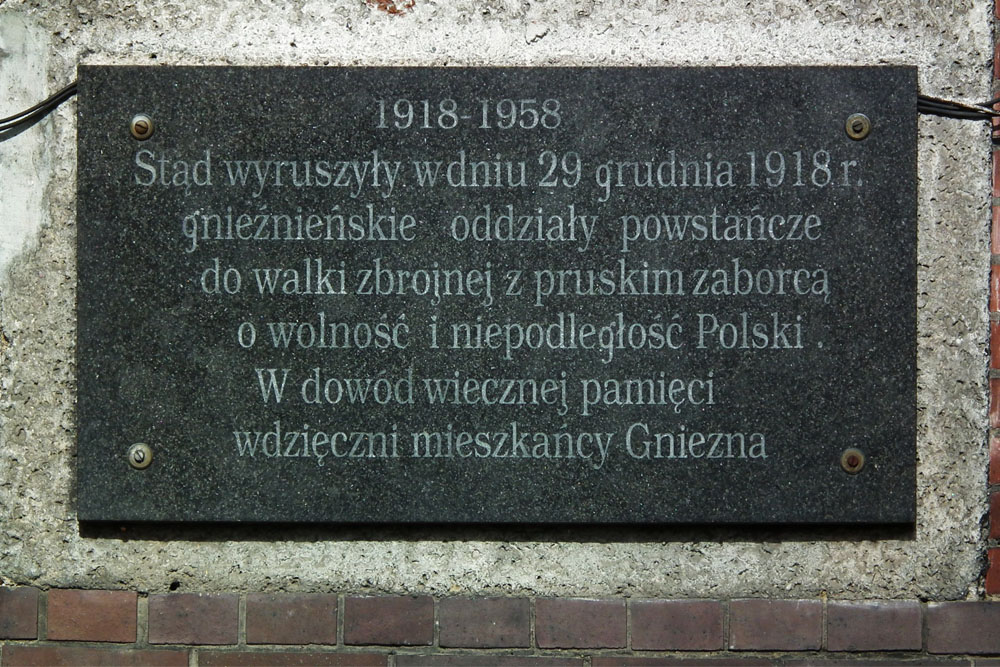 Memorial 27 December 1918