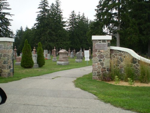 Oorlogsgraven van het Gemenebest Strathroy Cemetery