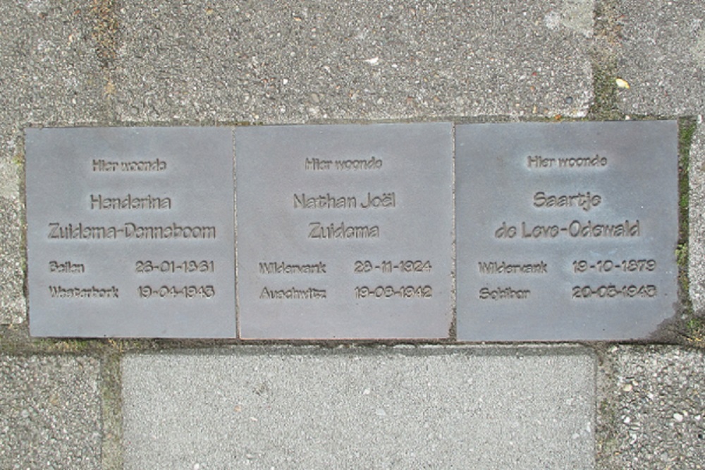 Memorial Stones Raadhuisstraat 25