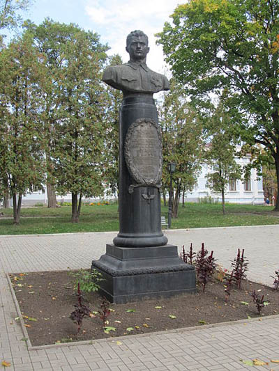 Monument Held van de Sovjet-Unie S.P. Suprun